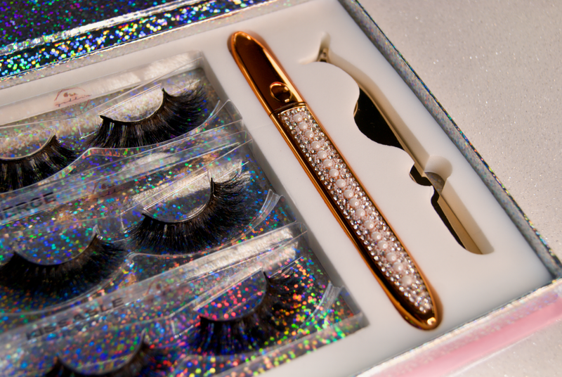 LASH BOOKS